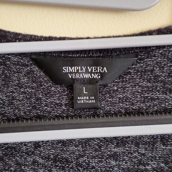 Simply Vera Wang Grey Sweater Embellished Rhinestone Neckline Size Large - Picture 3 of 8